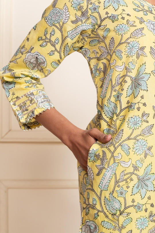 Women cotton blockprint gota patti suitset lemon yellow