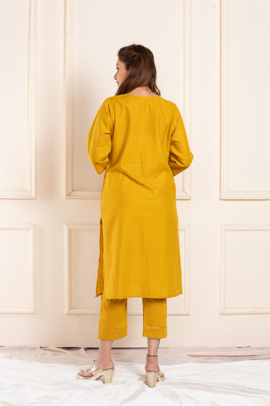 Women twill aari roundneck straight fit suitset mustard